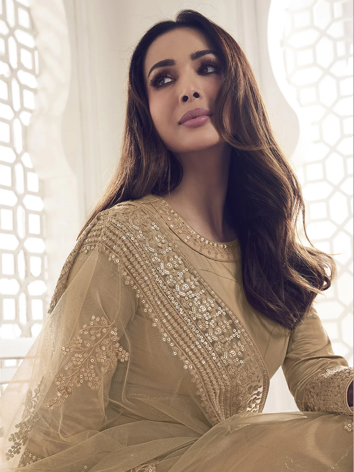 Sale Malaika Arora Beige Floral Thread and Sequines Embroidered Kurta Set - Image 2